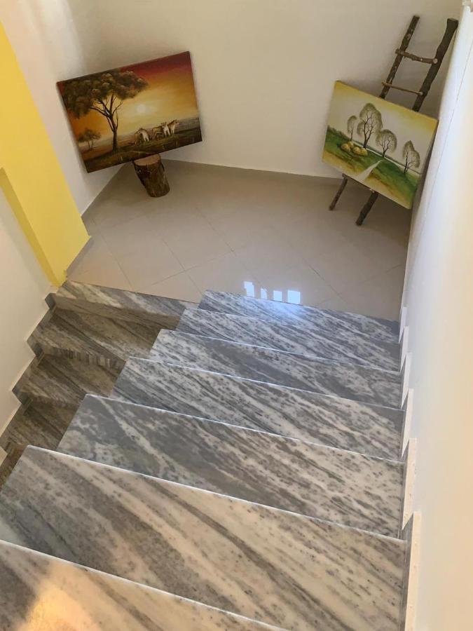 Kenza Apartments Sarandë エクステリア 写真
