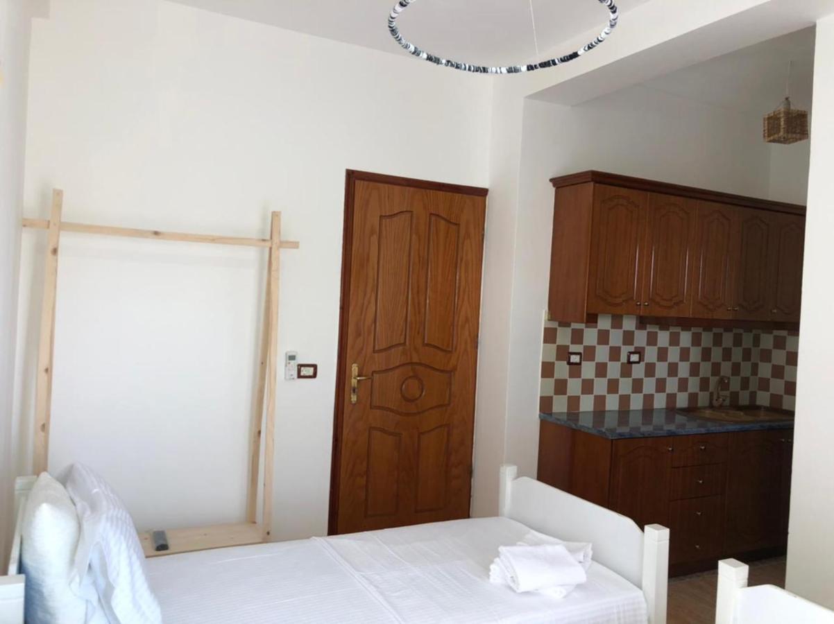 Kenza Apartments Sarandë 部屋 写真